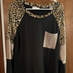 Black cheetah and gold glitter light sweater size med